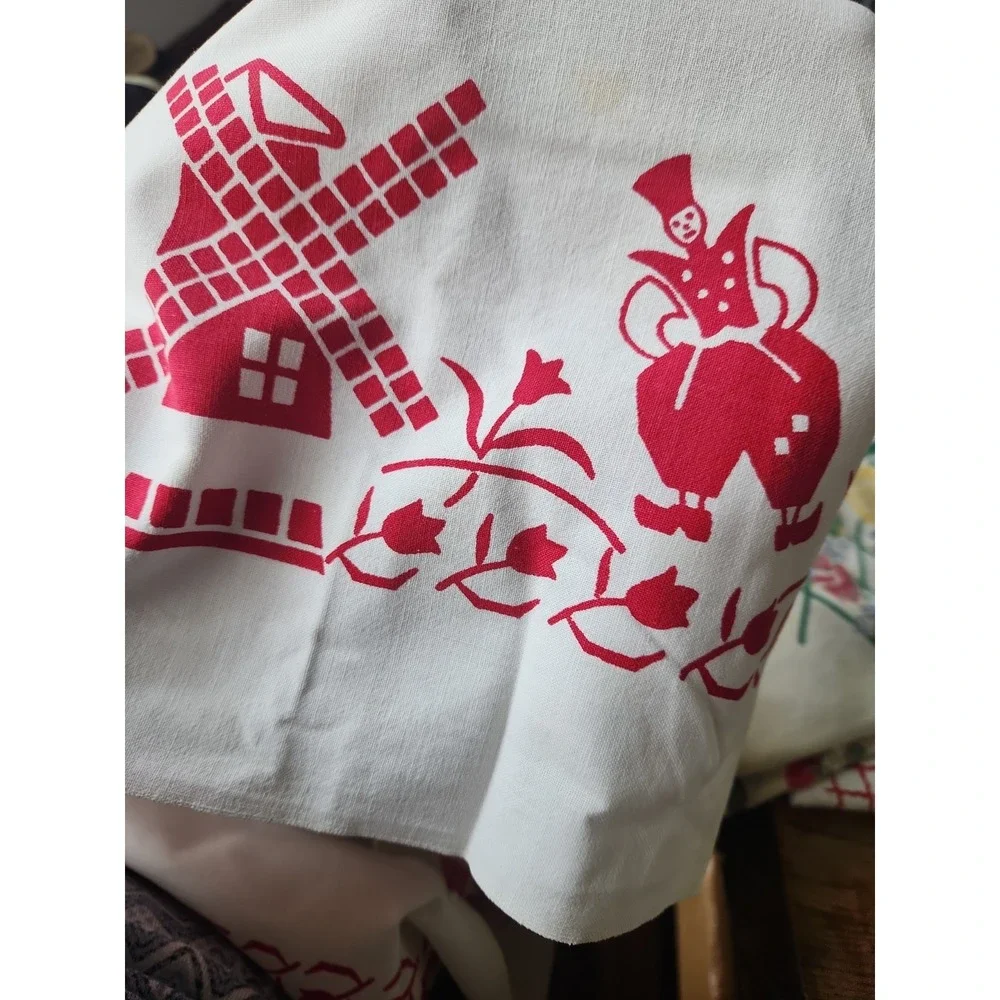 Vtg cotton printed tablecloth red dutch girl boy windmill tulip floral 47 x 46.5